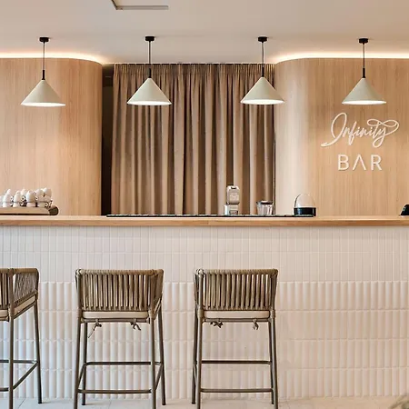 Lalublack Sea Infinity Pools Apartment *