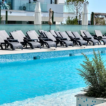 Lalublack Sea Infinity Pools * Mamaia