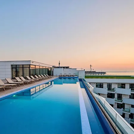 Lalublack Sea Infinity Pools Apartment Mamaia