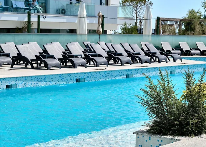 Lalublack Sea Infinity Pools * Mamaia